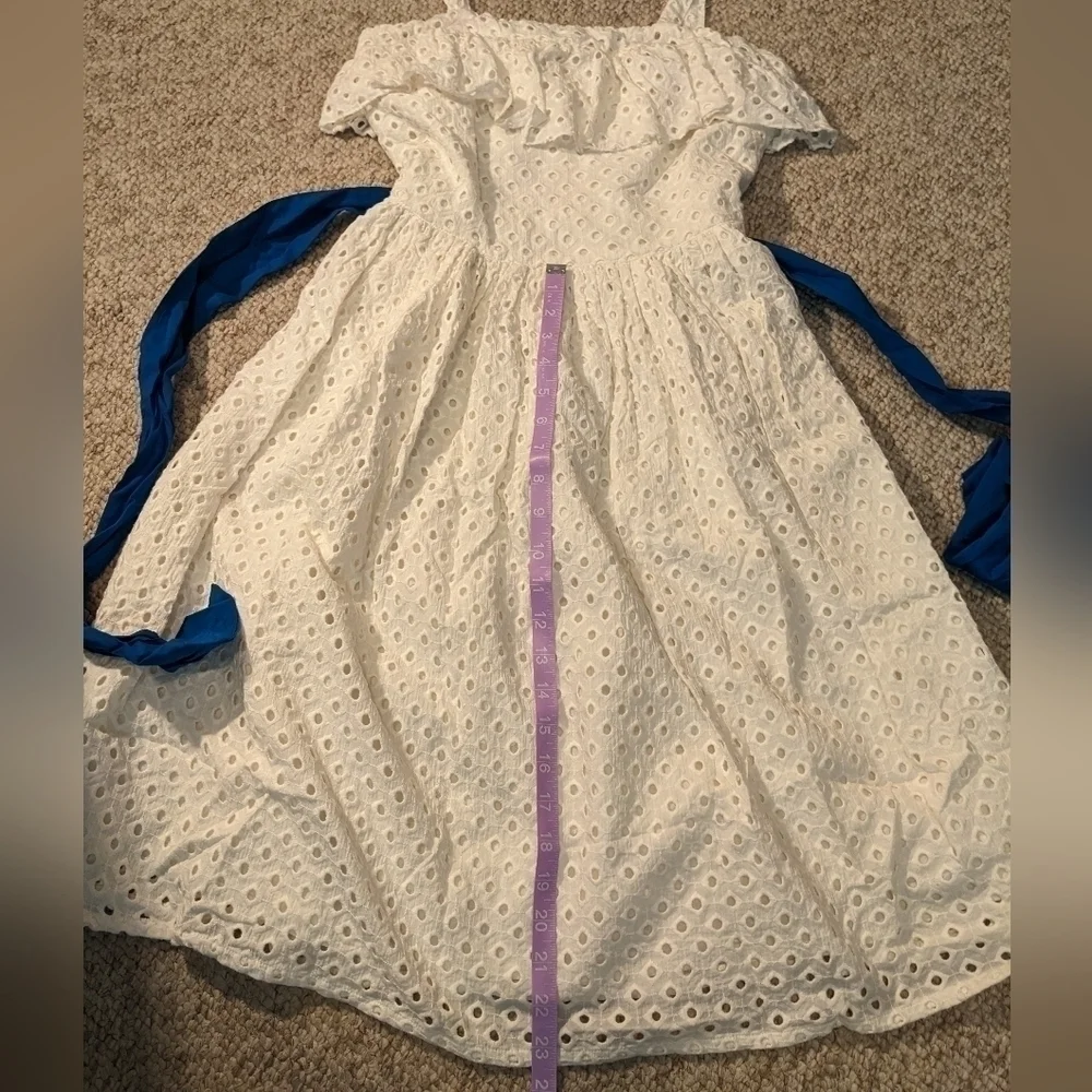 Zoe & Sam white eyelet dress size M - Picture 4 of 7